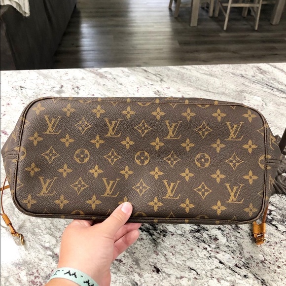 ***SOLD***Neverfull MM - Picture 2 of 12